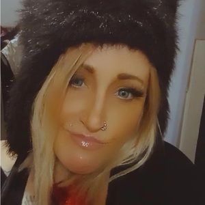 Meet your Posher, Robin